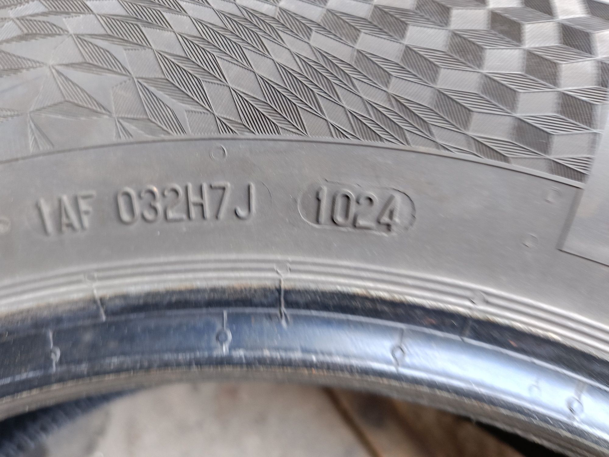 Летни гуми -2024г.-15цола-185/65-1бр.-75л"CONTINENTAL"