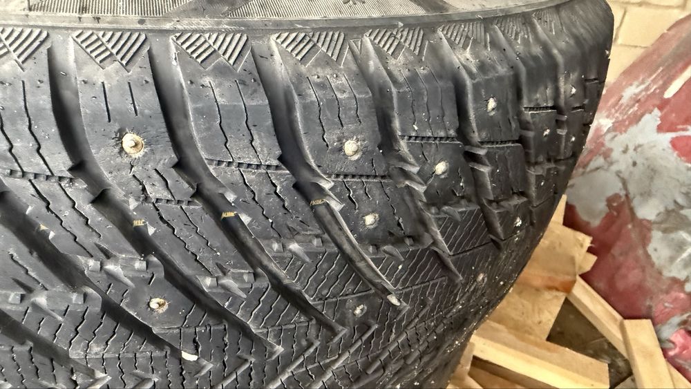 Продам зимнюю резину