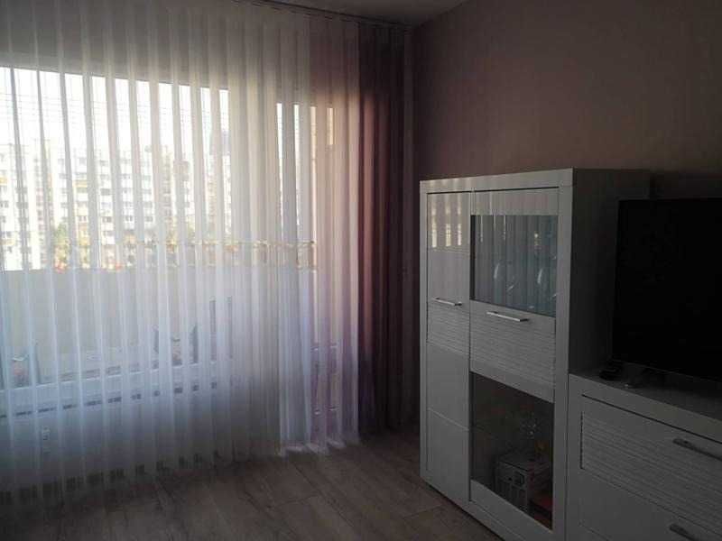 Дава се под наем Едностаен апартамент в София, Дружба 2 - 48 кв.м за 306 € - Снимка #1