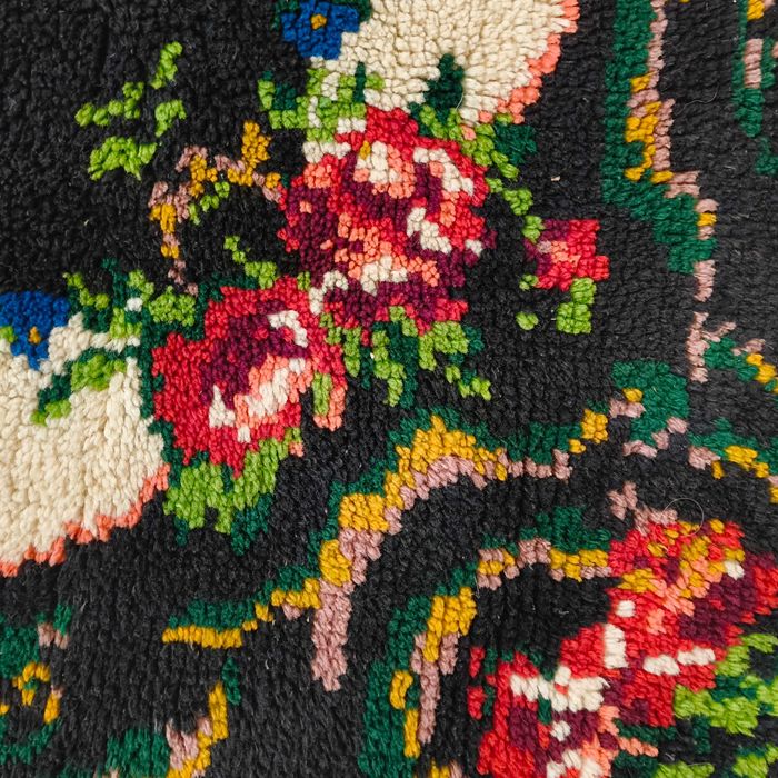 Продавам китеник 2,10 х 1,30 м