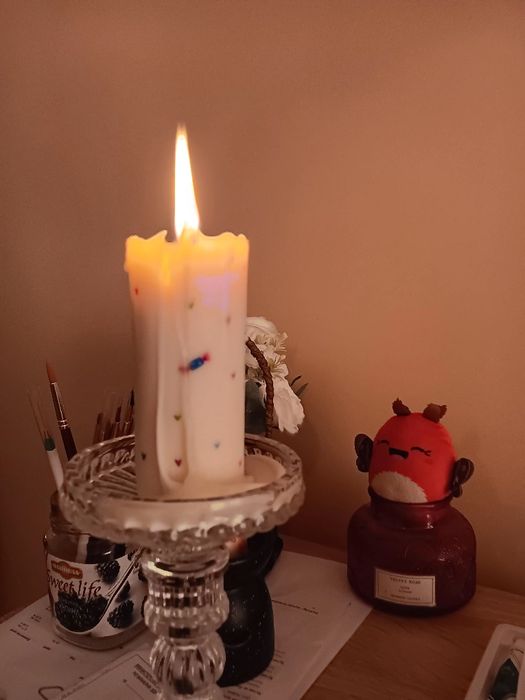Ръчно рисувани свещи