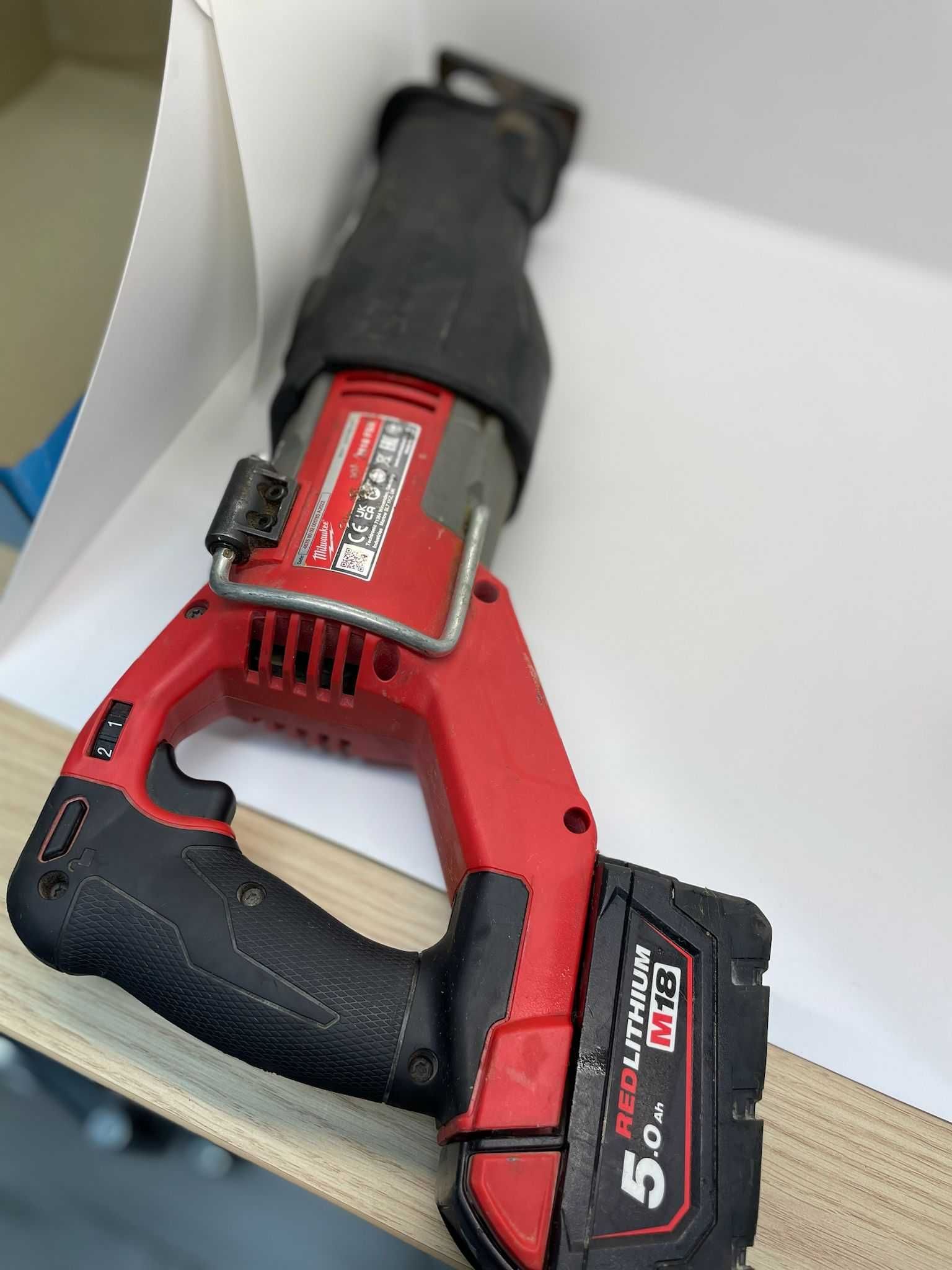 Fierastrau alternativ Milwaukee M18 FSX -P-