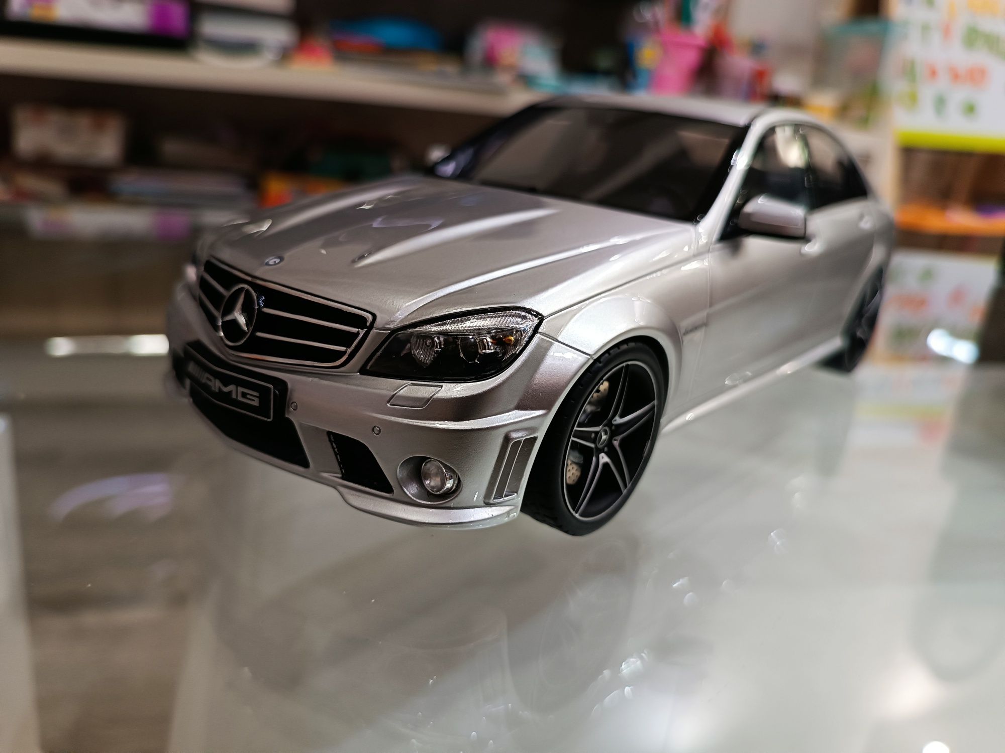 Mercedes w204 C63 AMG 1:18