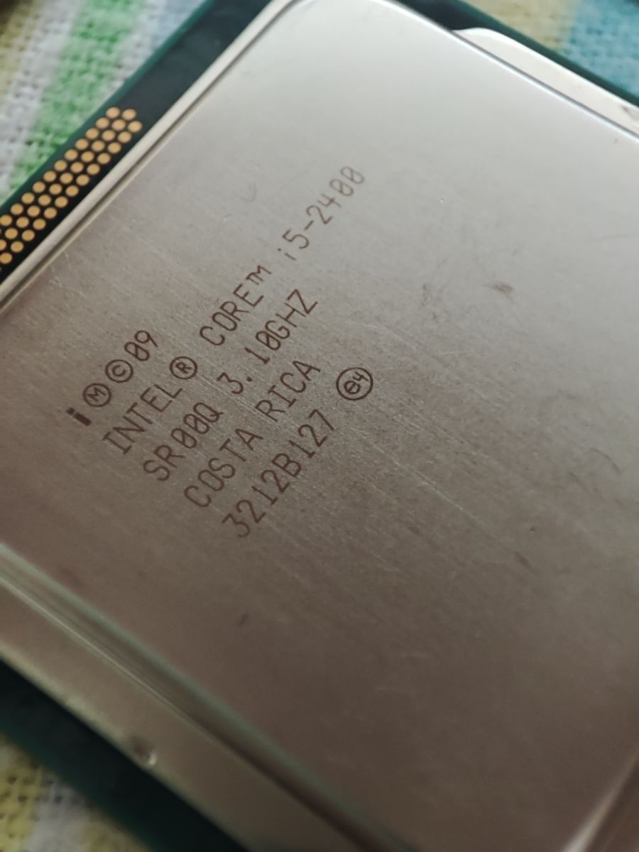 Kingston 4GB DDR3 1333 / Ramaxel DDR3 1600 / Intel i3 3240 / ssd msata