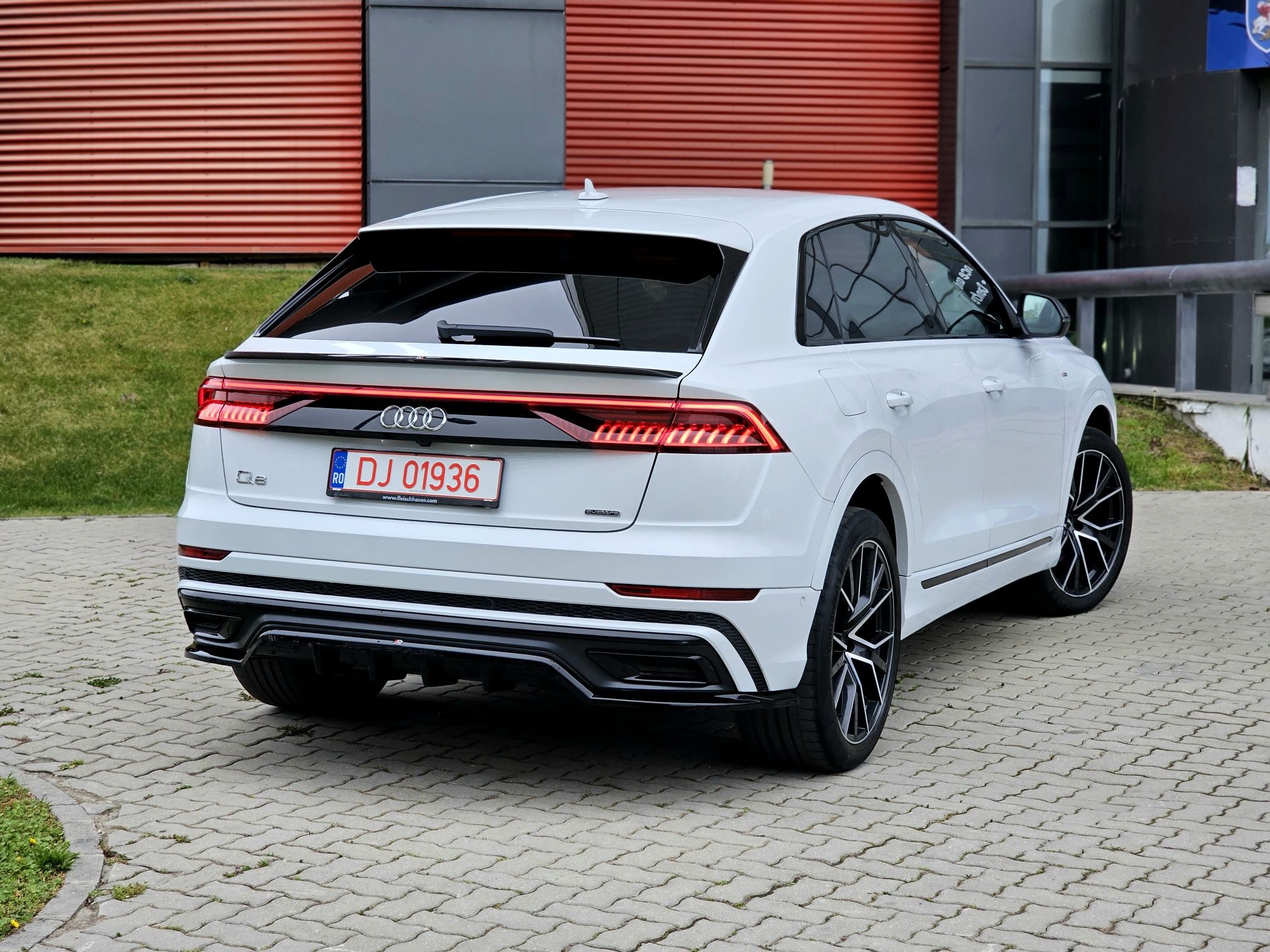Audi Q8 2020 3x S-line 55 TDI Quattro Milld Hybrid / Variante +/-