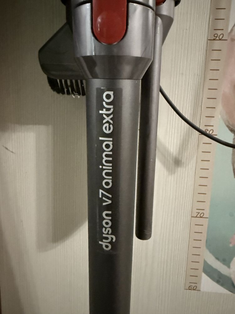 Dyson V7 animal extra пылесос