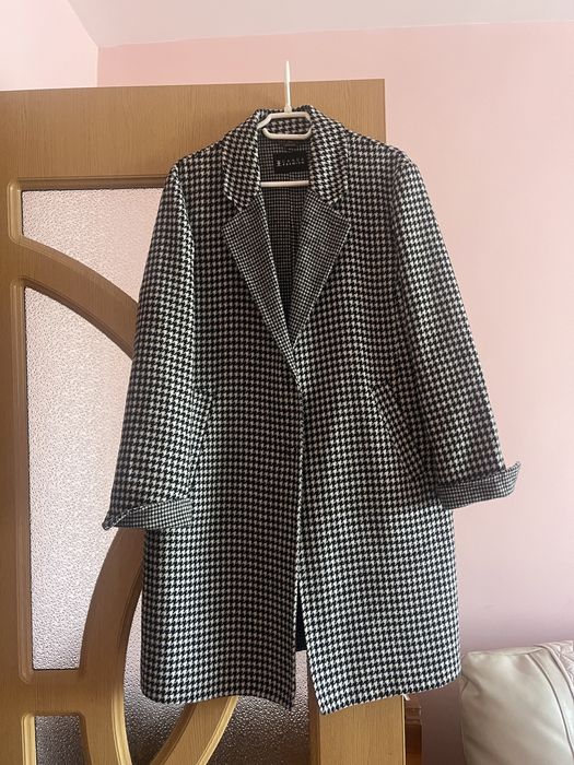 Pardesiu cu buzunare necaptusit