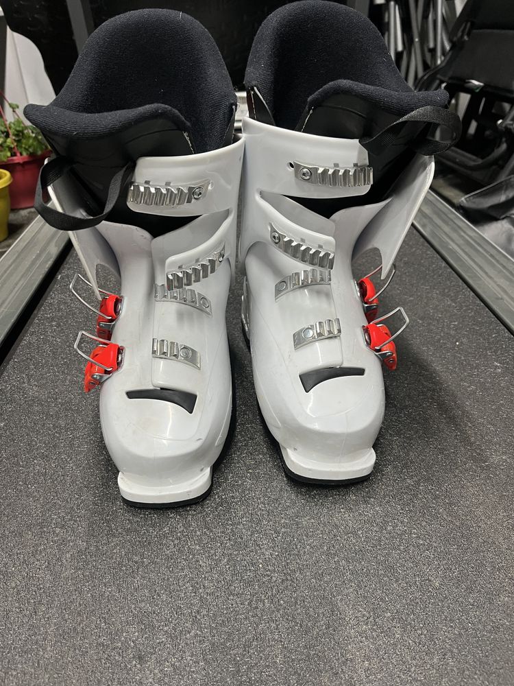 Детски ски обувки Rossignol HERO J4 размер 255/295mm
