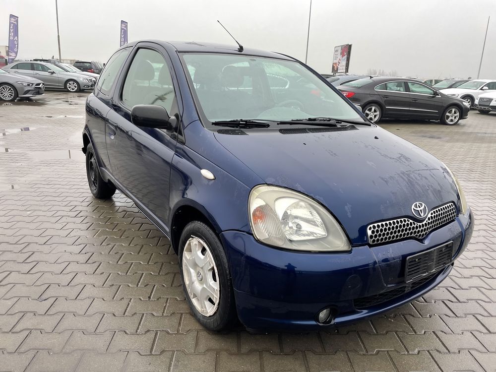 Toyota Yaris 1.0/2002г/На части