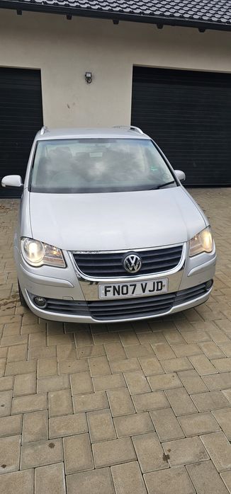 Volkswagen touran volan dreapta