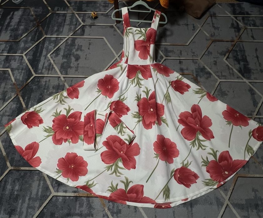 Платье ручного пошива