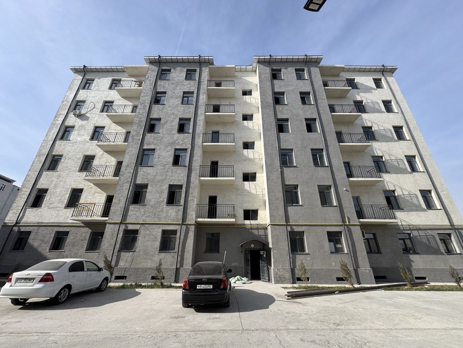 Urganch shahrida 3  xonali kvartira sotiladi.