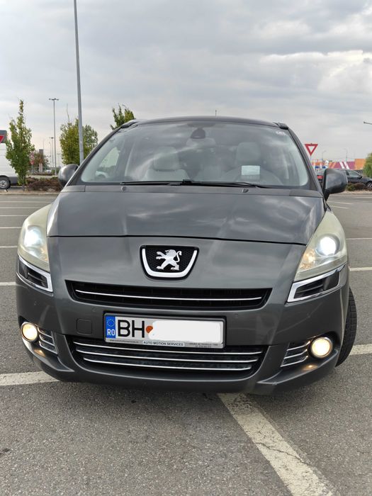 Peugeot 5008 automată, 7 locuri, 165 CP, diesel, panoramic