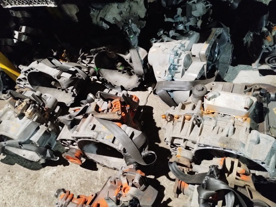 Cutie viteza automata, manuala vw Tiguan,passat B7,B6,B8,CC,Skoda O