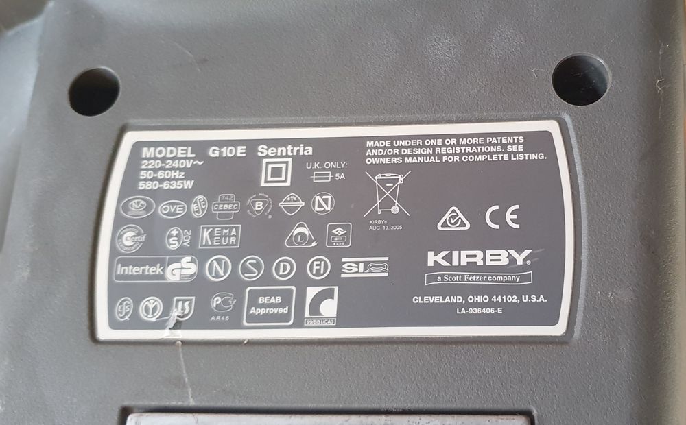 Aspirator  profesional cu sac Kirby Sentria