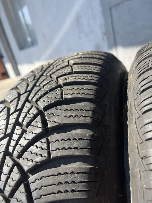 2 бр. зимни гуми 185/65/15 GoodYear DOT 2922 6 mm