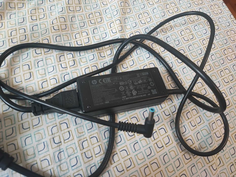 Încărcătoare Dell 130w 65w și HP 45w