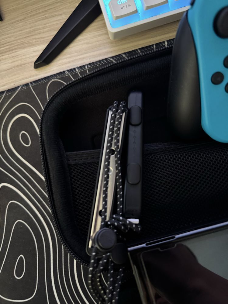 Nintendo Switch Oled пълен комплект!