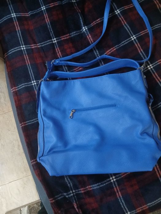 Синя дамска чанта