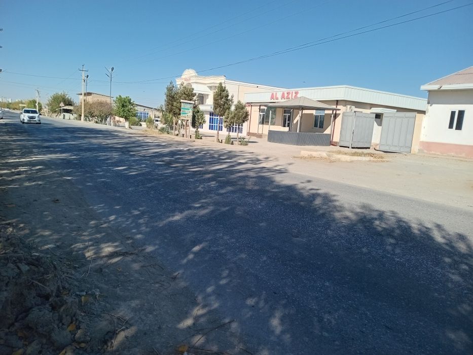 Bino sotiladi 16 sotix trassa chetida