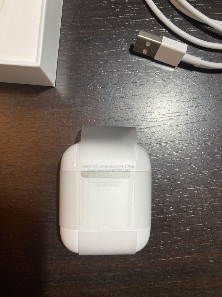 Vand Airpods 2 cu Factura si Garantie  (NOI)