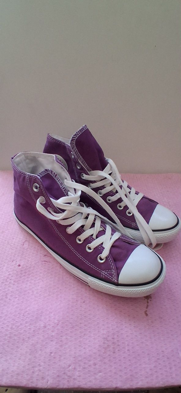 Bascheți Converse All Star mărimea 42
