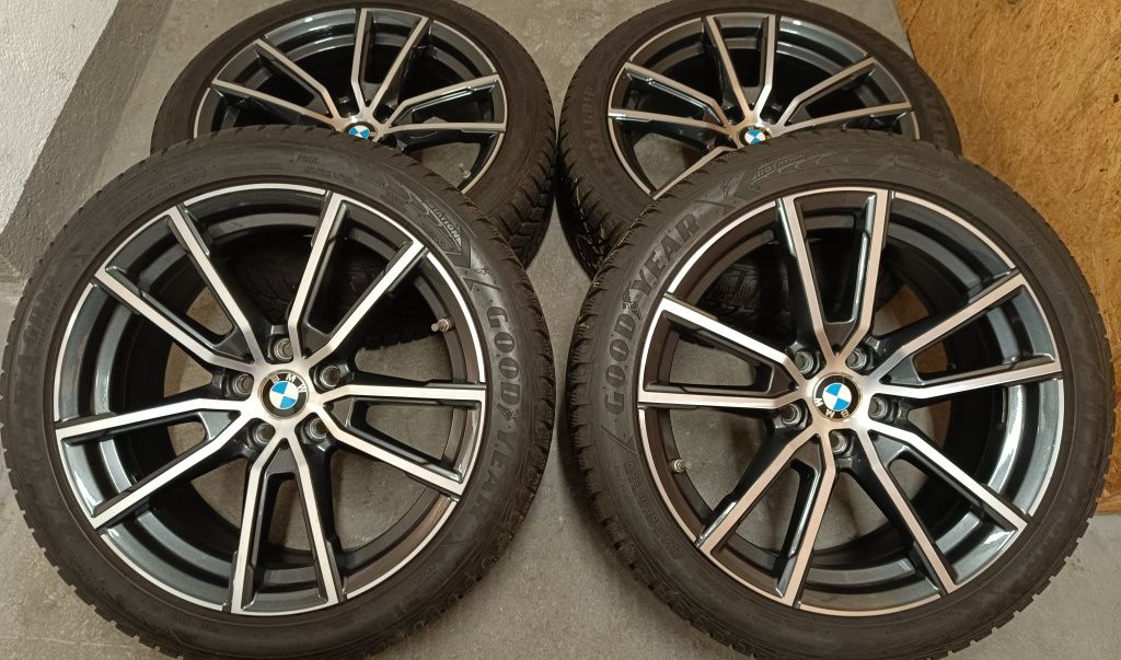 Оригинални джанти 18 цола гуми зимни за Bmw G20 G21 G42