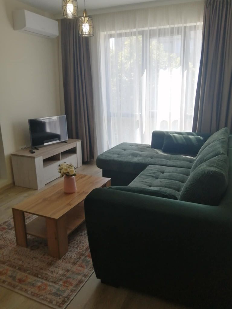Дава се под наем Двустаен апартамент в Варна, ХЕИ - 65 кв.м за 612 € - Снимка #1
