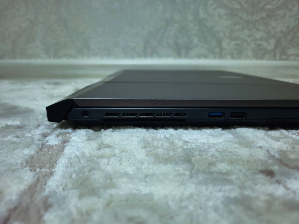 Продаю игровой ноутбук MSI Pulse GL76 11UDK