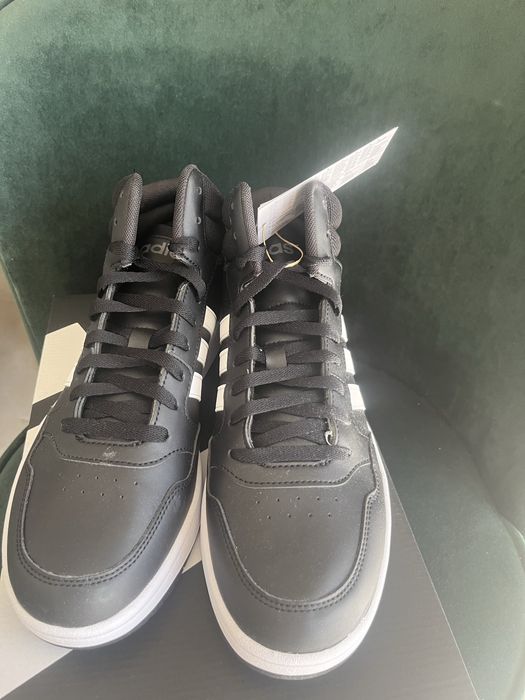 Обувки Adidas Hoops 3.0 MID
