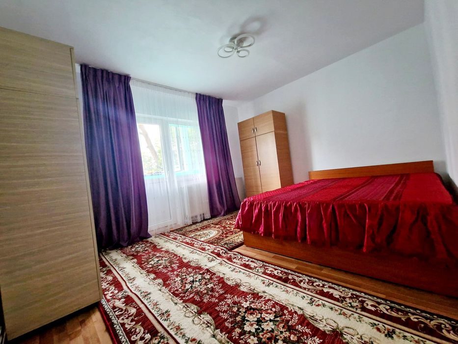 Vand apartament cu 3 camere in Racadau