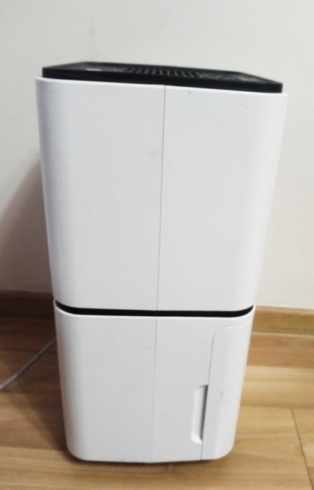 Влагоабсорбатор DEHUMIDIFIER 12л. / 24ч