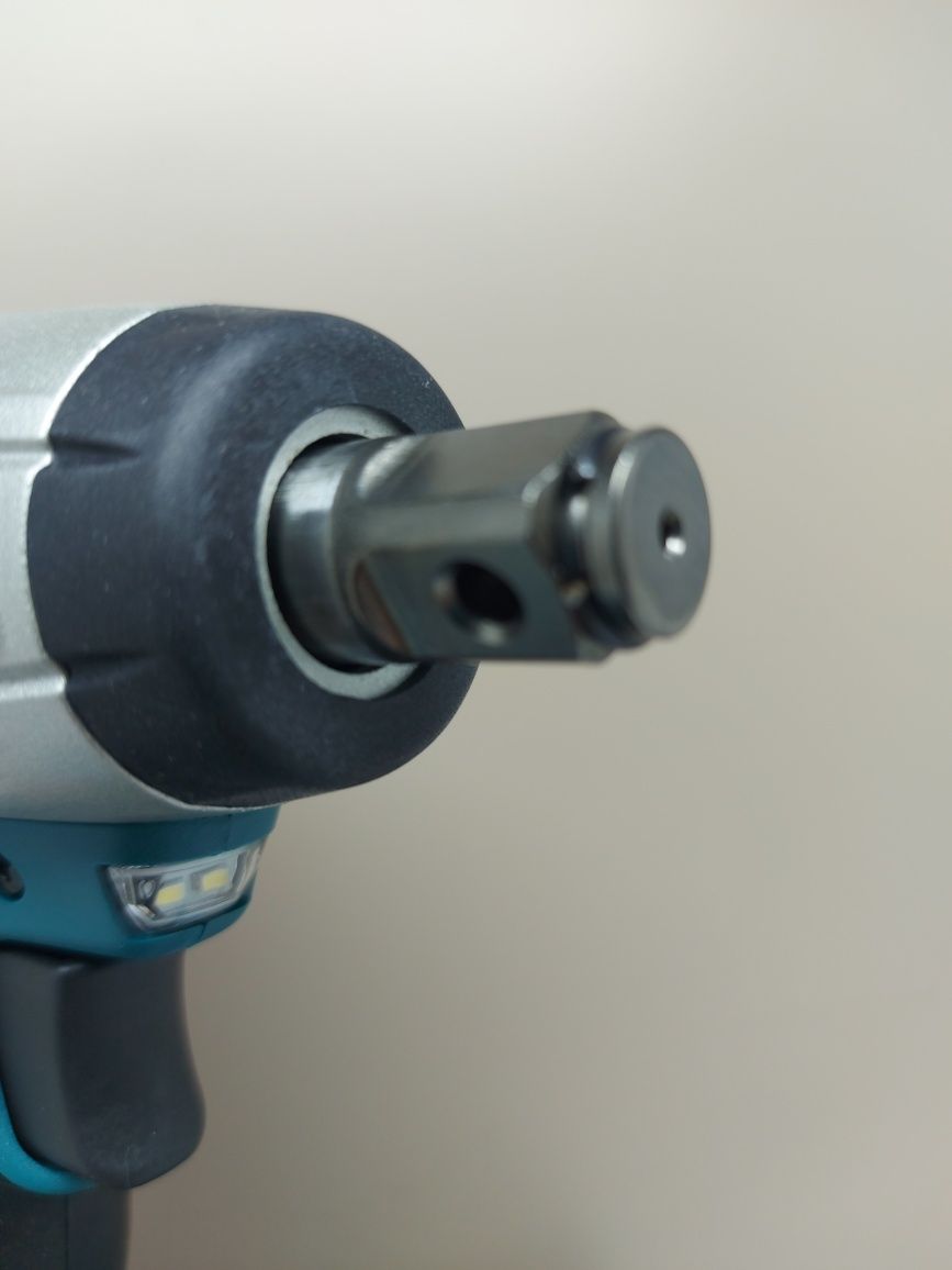 ПРОМОЦИЯ.Нов безчетков гайковерт Makita DTW181Z