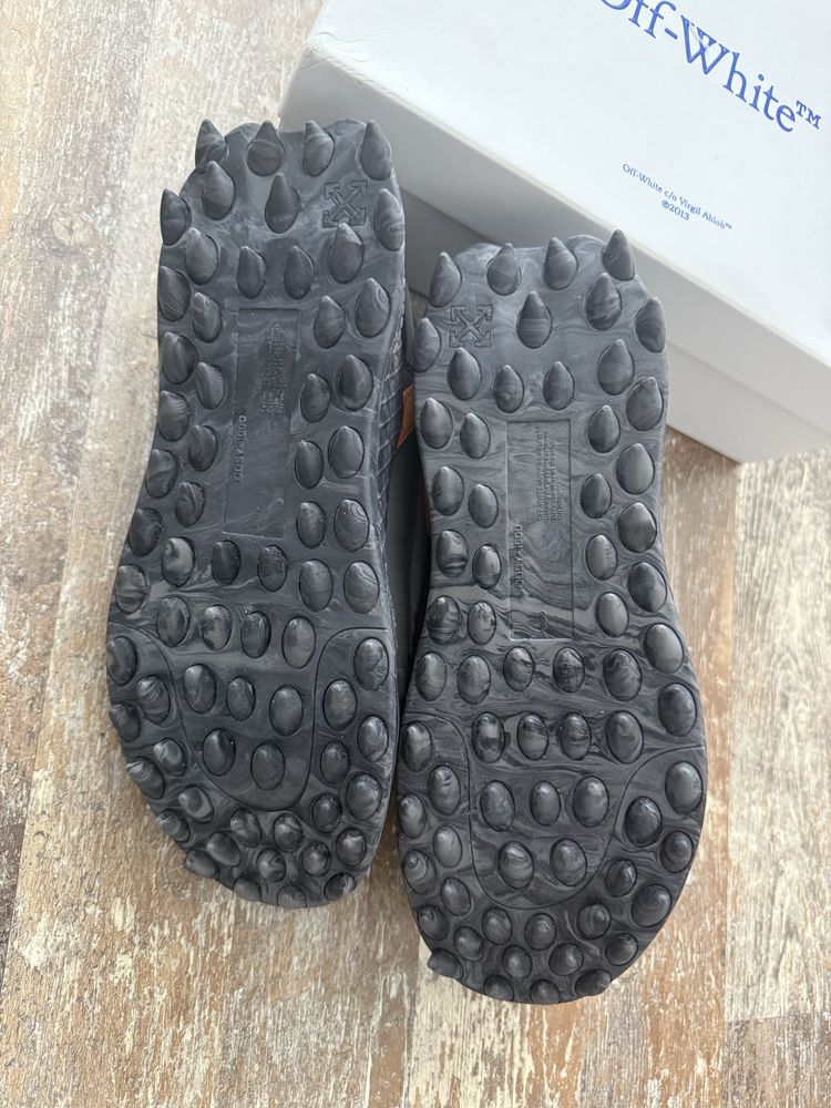 Off white oddsy 1000