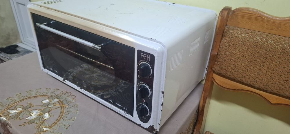 Продаётся эл печь  б/у,