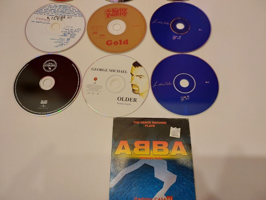 Lot 10 CD cu super-artiști străini în husă. Colecție personală. 120lei