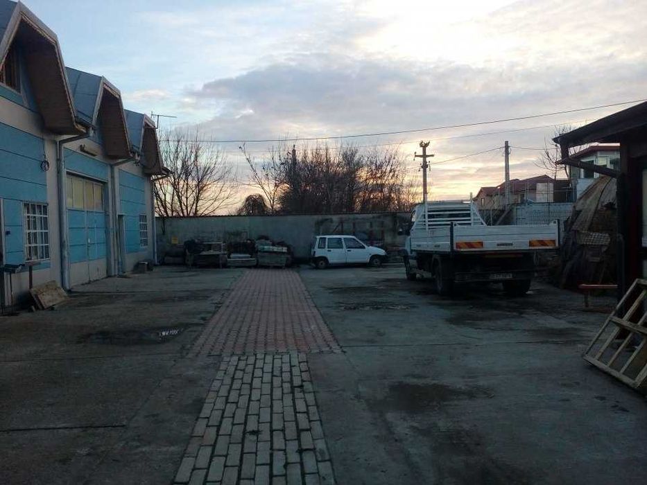 vanzare hala cu teren zona Pallady