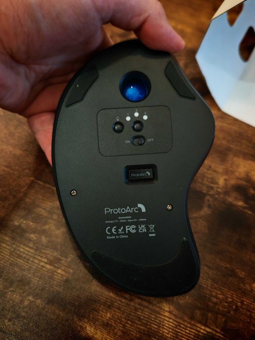 Mouse Trackball ProtoArc EM03 ergonomic