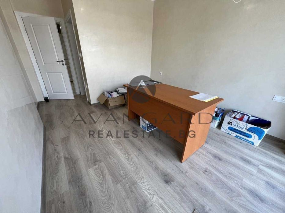 Продава се Двустаен апартамент в Пловдив, Беломорски - 131 кв.м за 1183 €/кв.м - Снимка #9