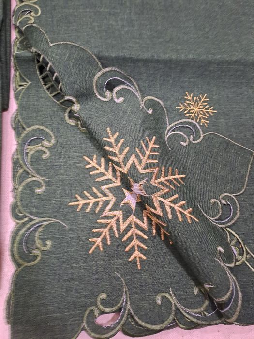 Коледни покривки лен