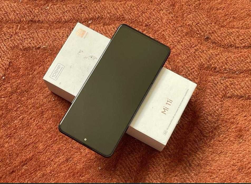 Xiaomi Mi 11i 5G; 256 GB; Cosmic Black
