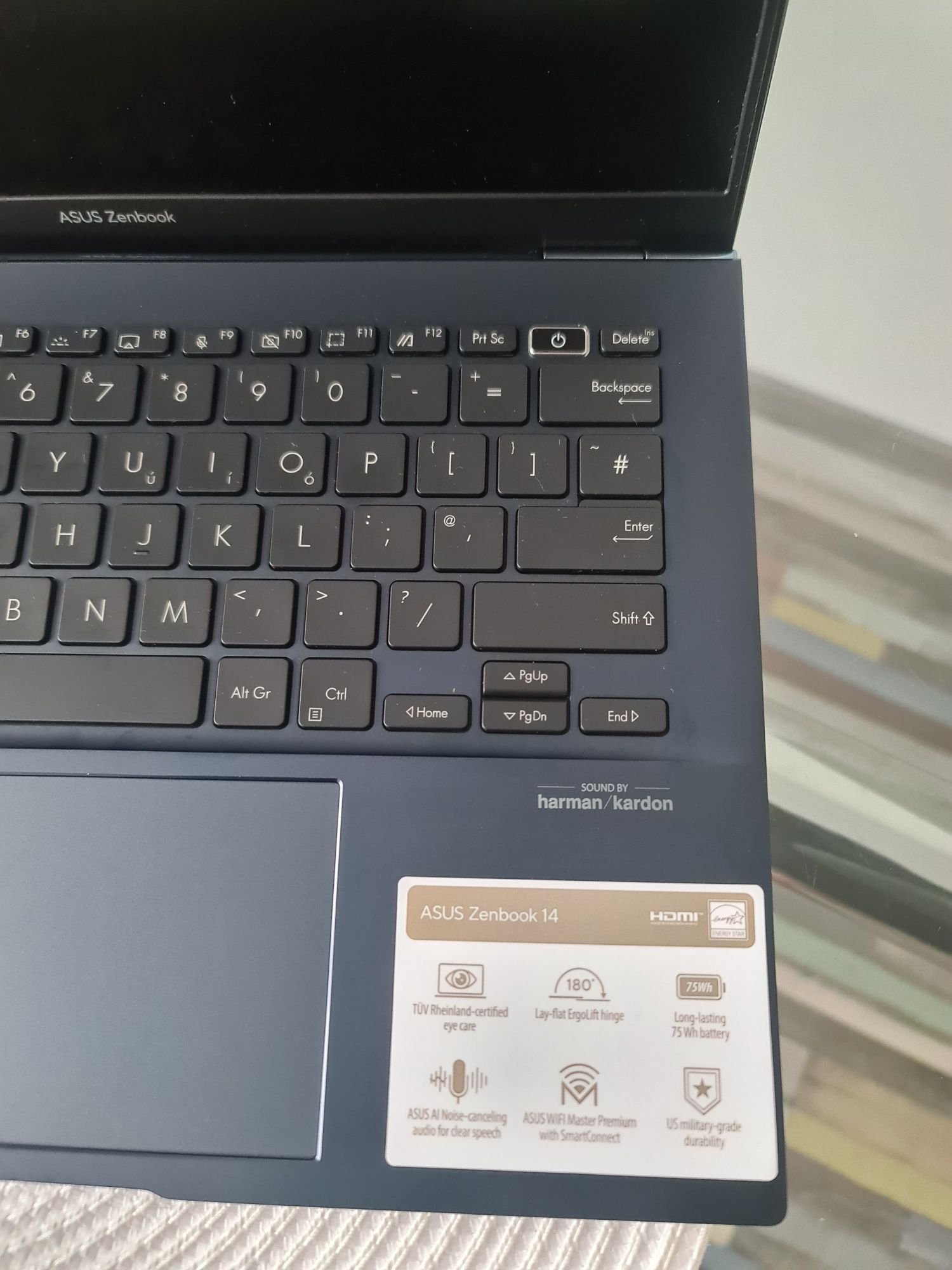 Laptop asus zenbook  i5 UX3402z