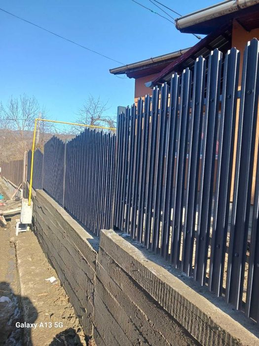 Garduri si porti stil jaluzea, sipca metalica, tabla cutata