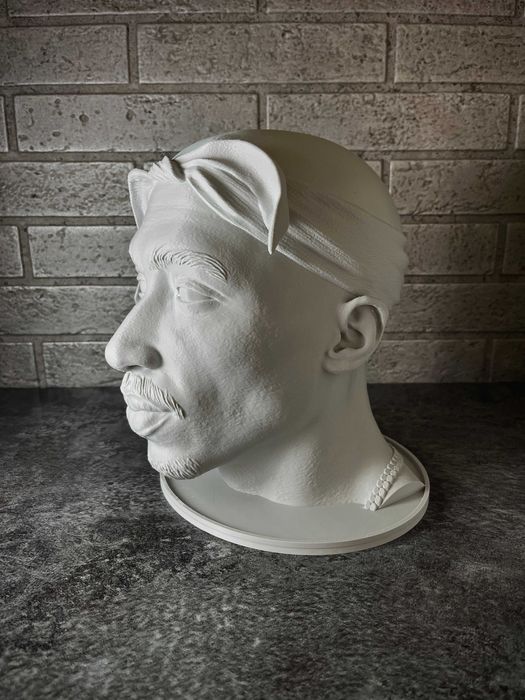 Suport casti - bust 2Pac