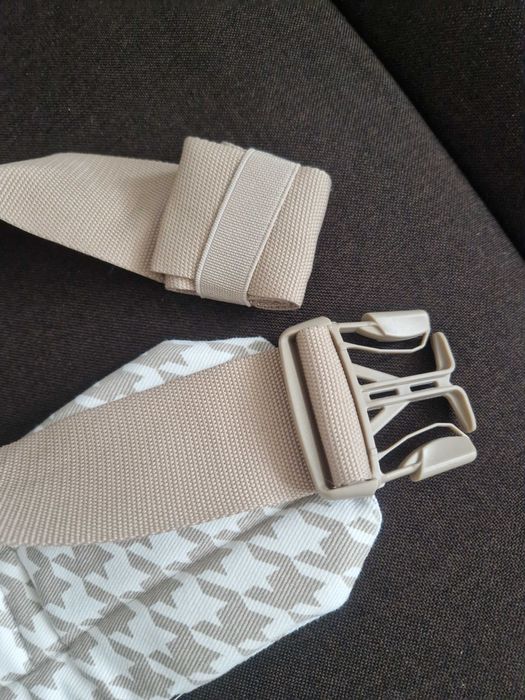 Marsupiu ergonomic nou pentru bebeluși, nefolosit