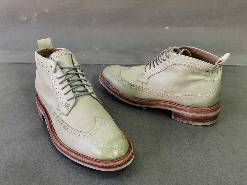 Bocanci barbati ghete piele  44 45  Gordon & Bros UK 700 ron ca Noi