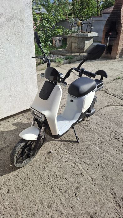 Vând URGENT Scuter Electric