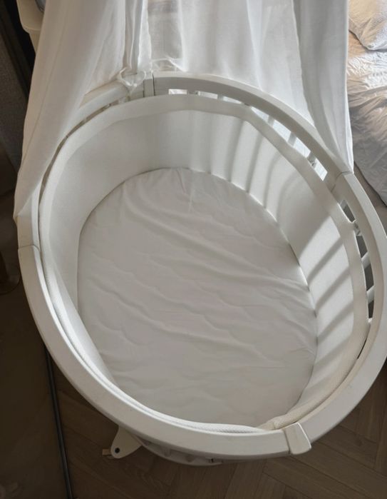 Pătuț Stokke Sleepi Mini + Extensie Bed + 2 saltele + suport baldachin