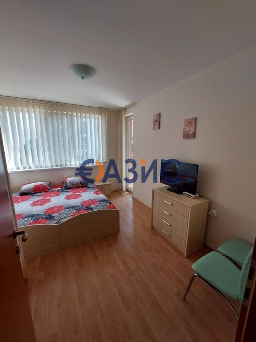# 33455054 Трехстаен апартамент в Комплекс Краун Форт Клуб, Свети Влас