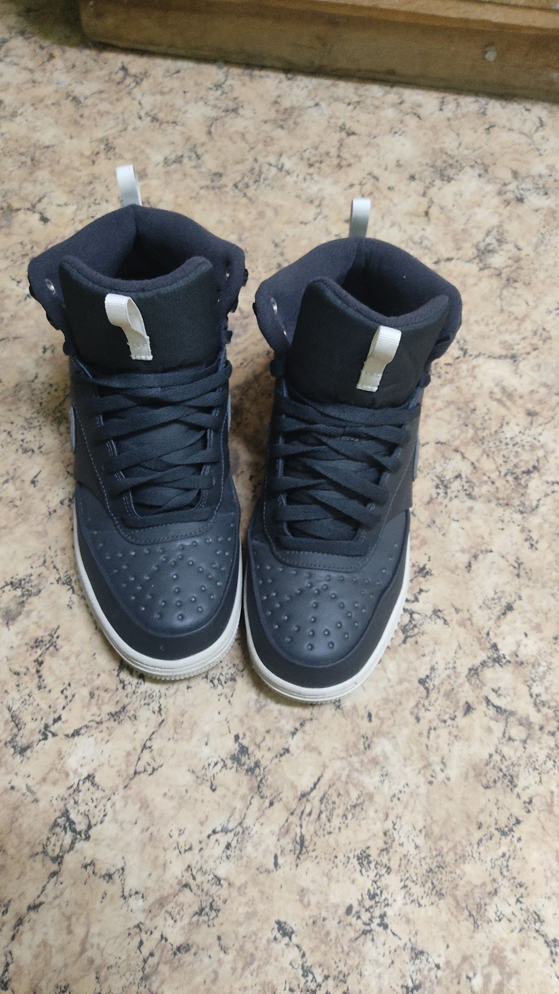 Зимни кецове Nike